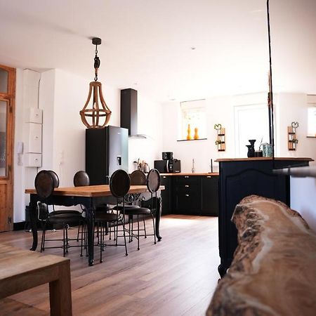 Les Charmes De Liege Apartment Valenciennes Exterior foto